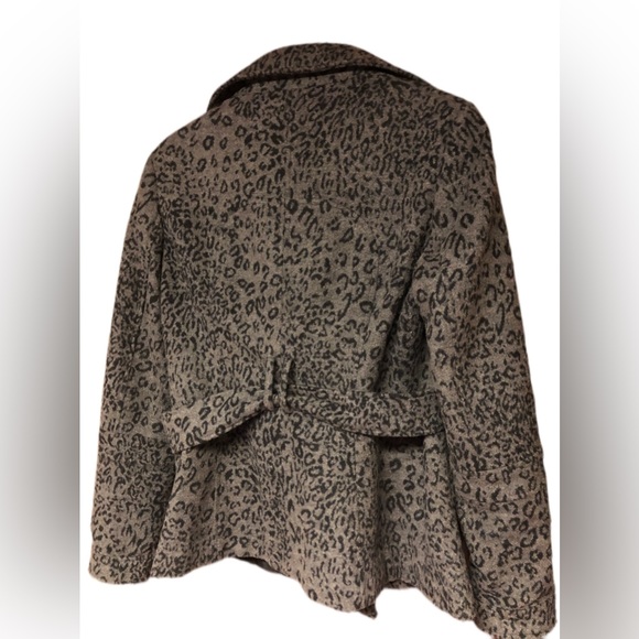 Pea coat in fun animal print. Size 10. Lightly worn - Picture 3 of 3